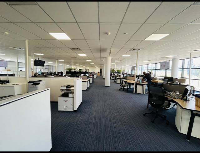 2,495M² OFFICE TO LET IN NOORDWYK